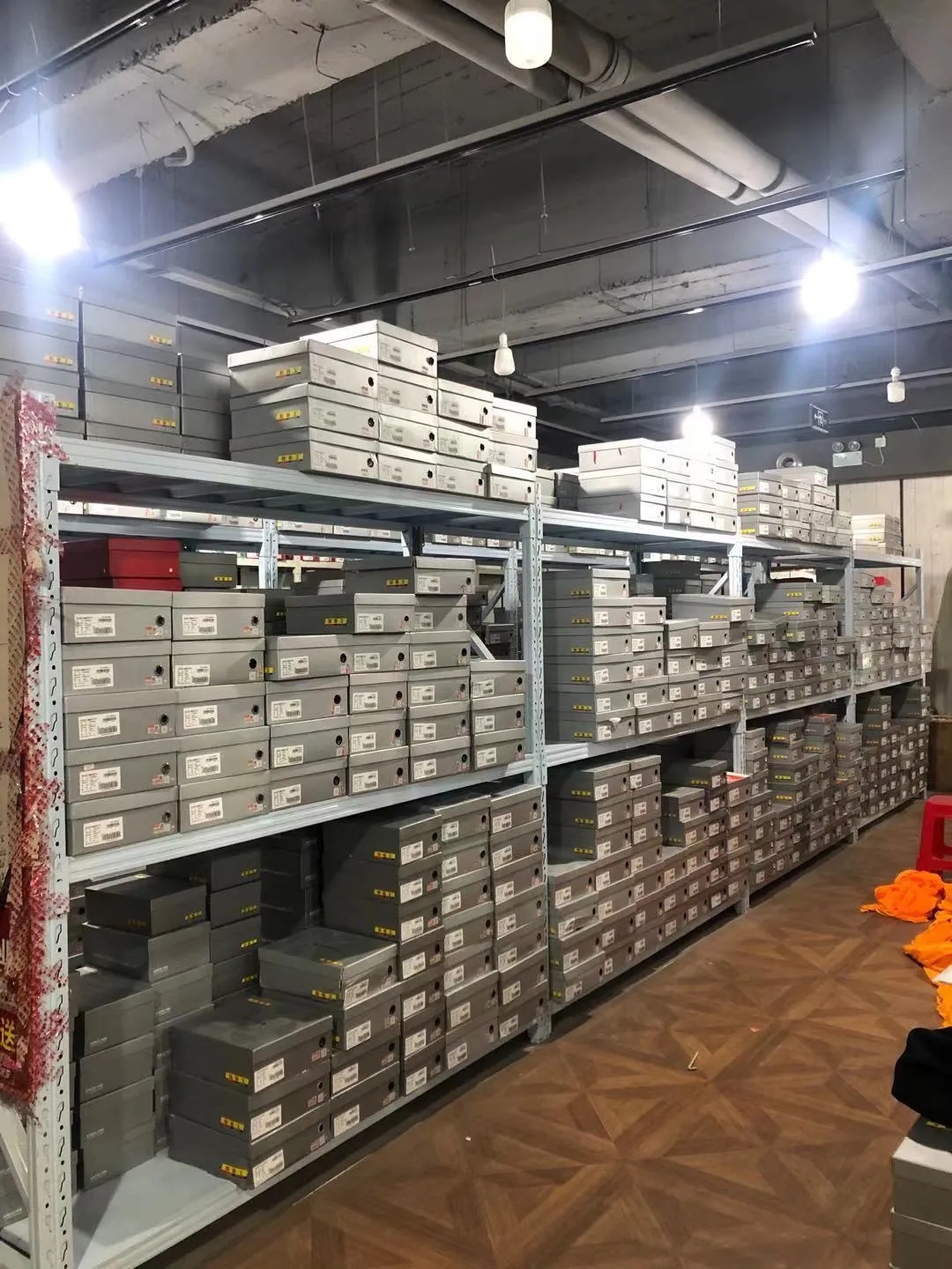 北京路中心地段临街旺铺出售(图3)